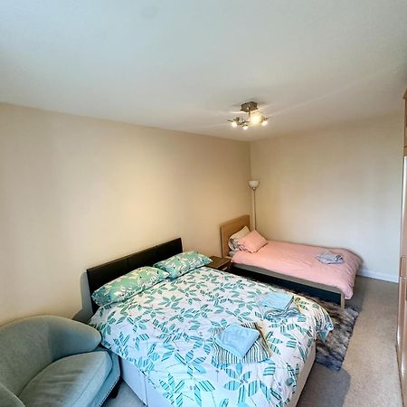 Apartamento 2 Bed Flat - Short Walk From Brent Cross Station Hendon Exterior foto